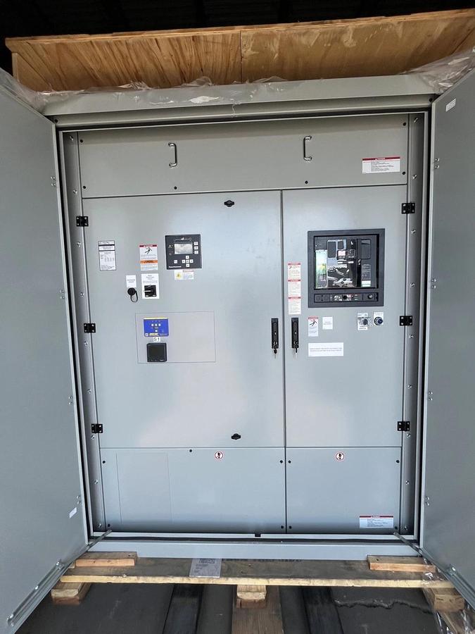 Used 1200 Amp Cummins CXRFSE Automatic Transfer Switch - S/N: C22M060521