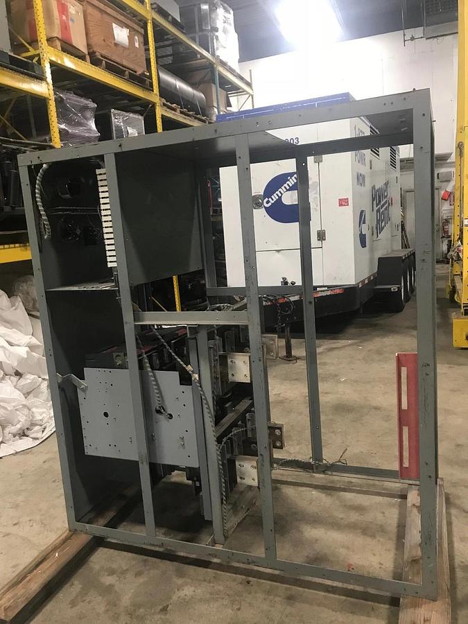 Used Westinghouse SPB100 4,000 Amp Circuit Breaker w/ Rack | 3 Pole 60Hz