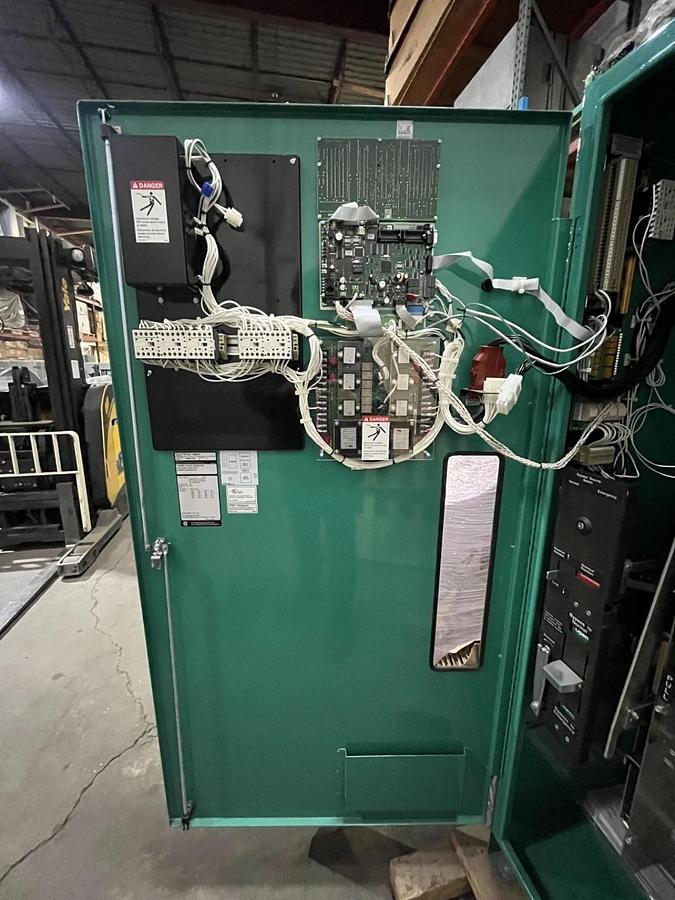 Used New 225 Amp 480VAC Cummins BTPCB Automatic Transfer Switch - S/N: F19M577949