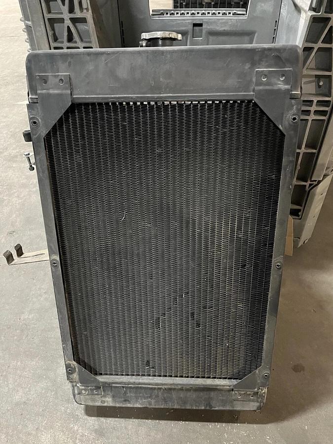 Used Used Magnum Radiator from MMG35FHD with Shroud, Fan Guards & Lower Hose