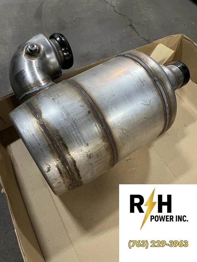 John Deere Selective Catalyst Reduction SCR P/N: RE555854