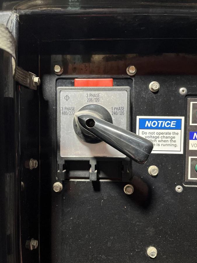 100kW Cummins C100D6R Mobile Diesel Generator S/N: F160974525 - New Engine!