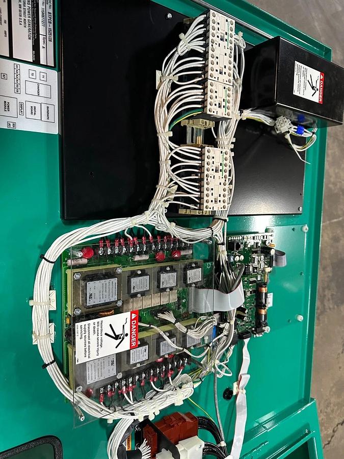 Used Cummins 150 Amp BTPCB-1525128 Automatic Transfer Switch - S/N: I15M877277
