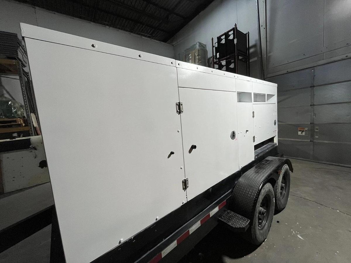 Used Used 150kw Cummins C150D6R - A041V078 Mobile Diesel Generator - S/N: F120348378