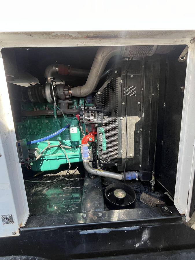 Used 200kw Cummins C200D6R Spec. D Mobile Diesel Generator - S/N: H140724239 (New Engine)