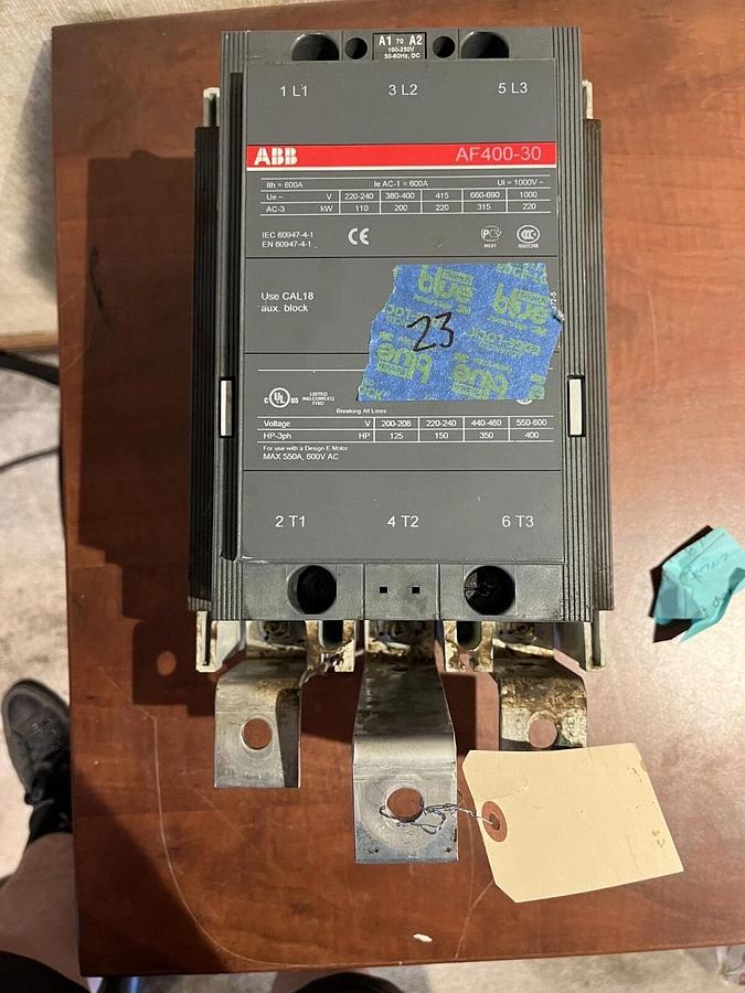 Used ABB AF400-30 Contactor - 550A 600 VAC - For Use with Design E Motor