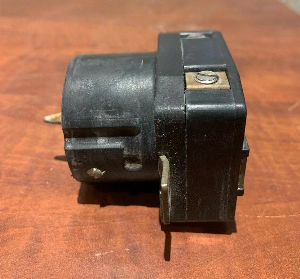 Used Magnum Power Generac Twist Lock Receptacle 240V 50A MMG35FHD | P/N: 18089