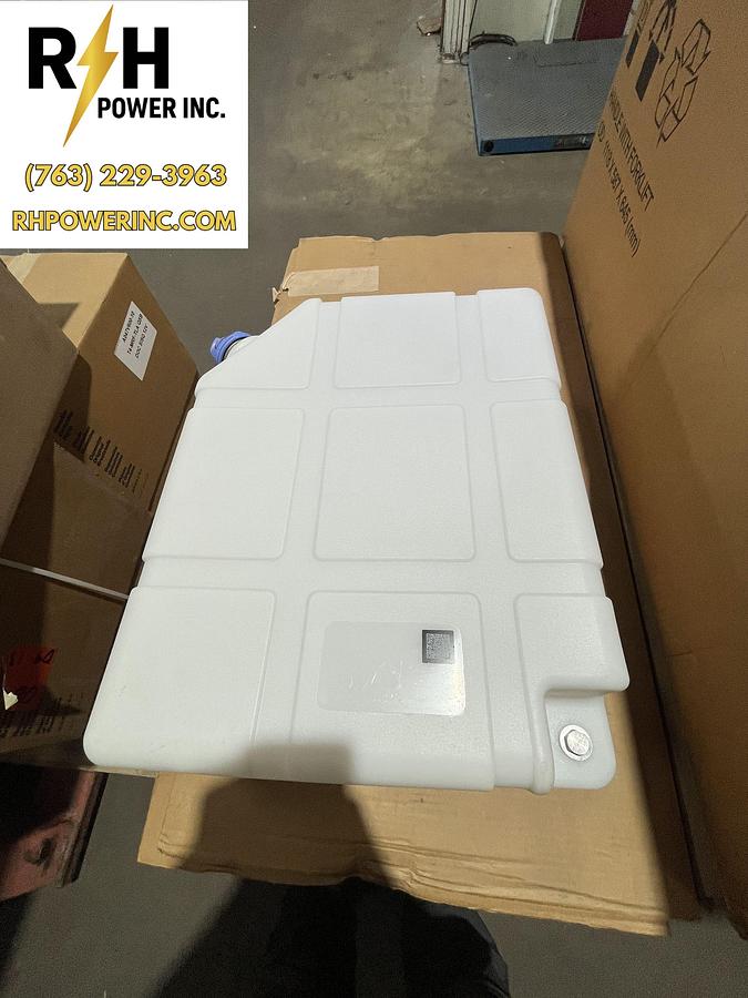 New Cummins 10 Gallon DEF Diesel Exhaust Fluid Tank - P/N: A065P852 / 5510549