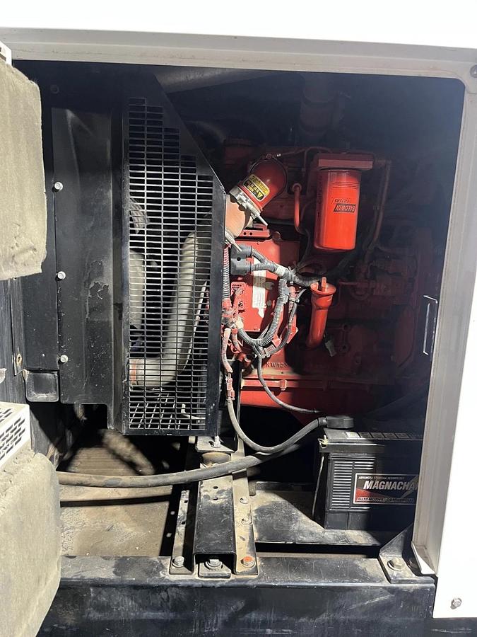 Used 100kw Cummins C100D6R Spec. D Mobile Diesel Generator - S/N: J140751121