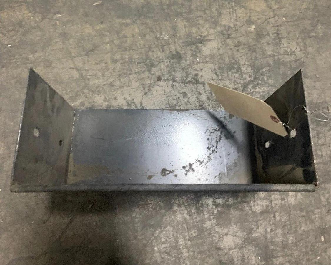 Used Used Genuine OEM Cummins Control Cover C100D6R | P/N: A034H563