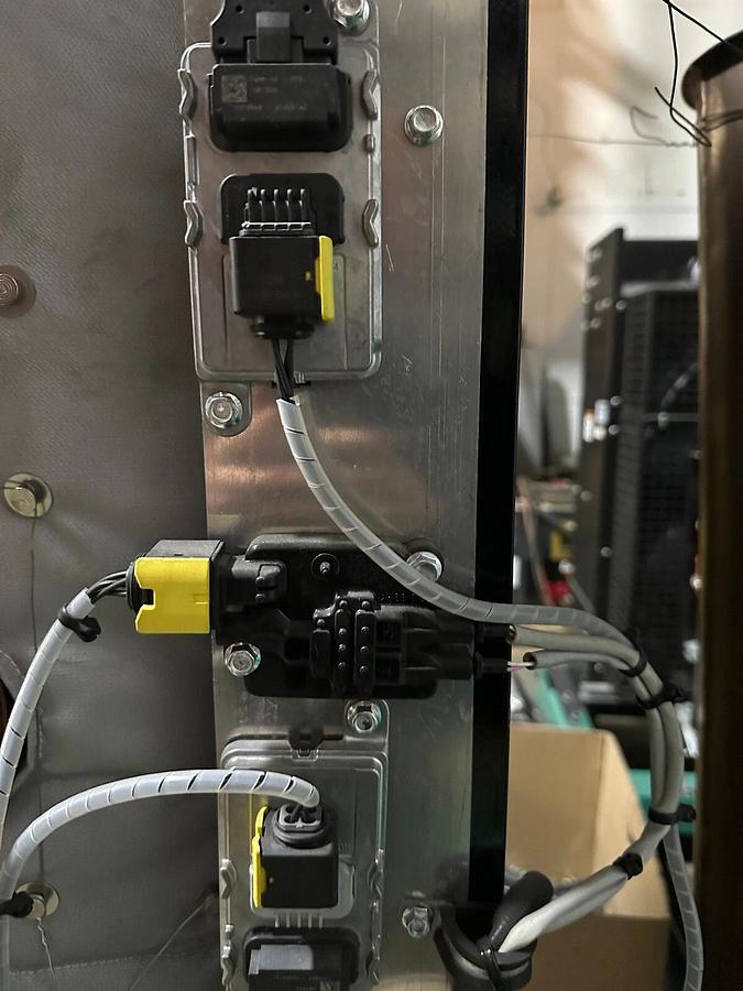 Cummins C500D6RE Generator SCR Aftertreatment System