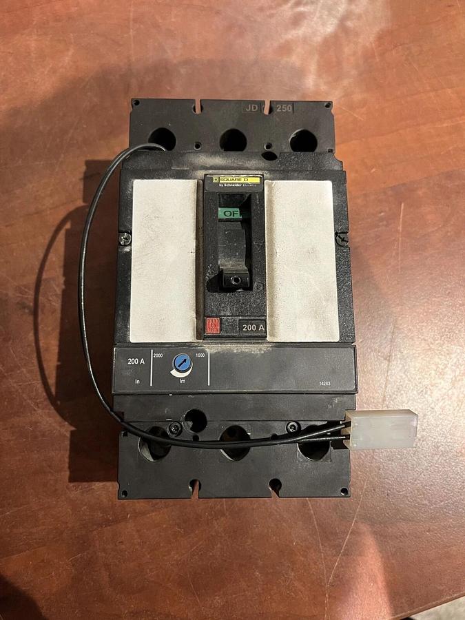 Used Used 200A Square D PowerPact JD250 JDF36200SN Circuit Breaker - P/N: Y0601808833