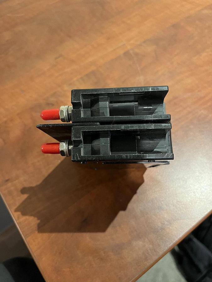 95 Amp Airpax Circuit Breaker - Cummins P/N: 320-1689-67