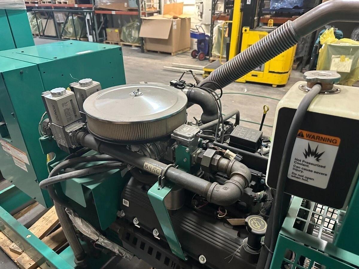 Used 85kW Cummins GGHG Stationary Natural Gas Generator S/N: E140663520