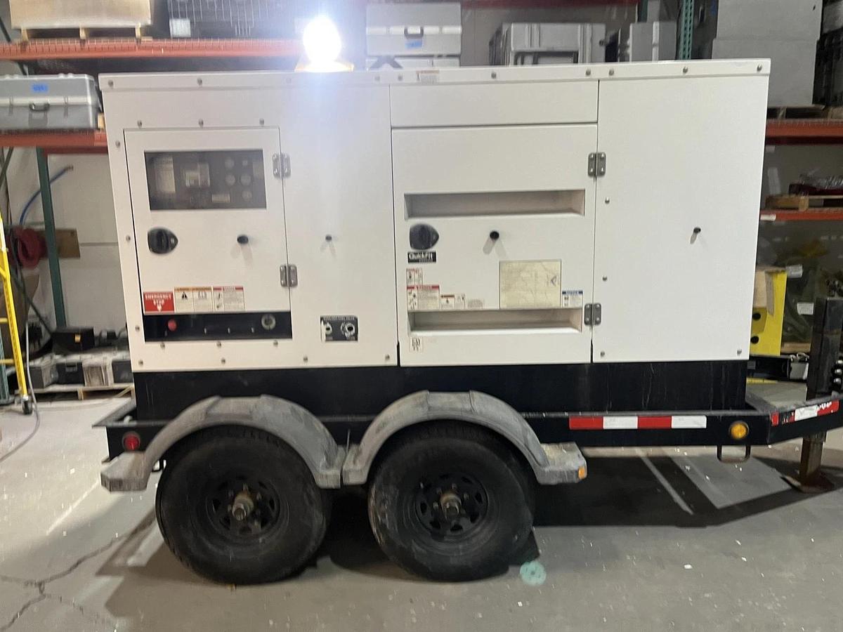 Used 100kw Cummins C100D6R Spec. D Mobile Diesel Generator - S/N: J140751121