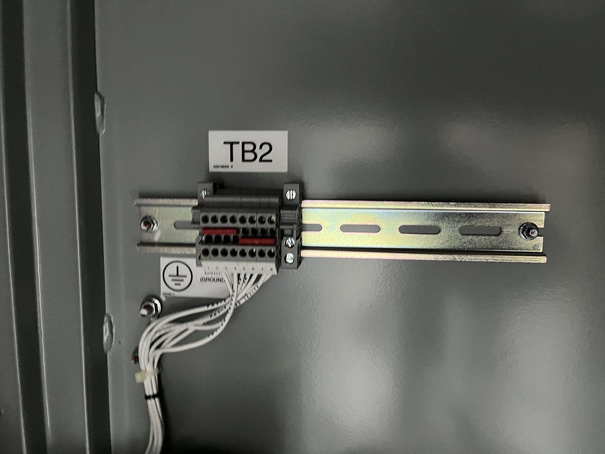 New 225A 480VAC Cummins CXTC8 Spec. A Automatic Transfer Switch - S/N: E22M088856