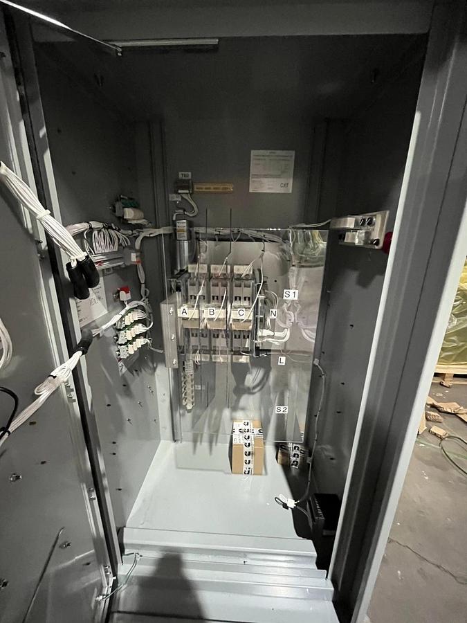 Used 225A 208VAC Cummins CXTC8 Spec. A Automatic Transfer Switch - S/N: K23M288593