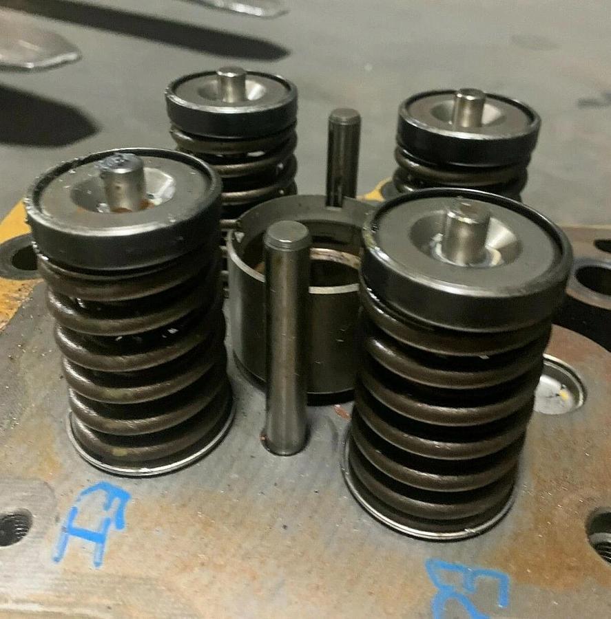 Used Used CAT Caterpillar C175 Cylinder Head P/N 415-5586