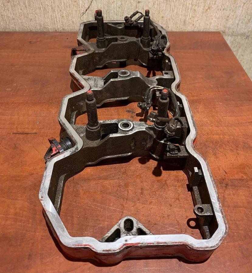 Used Genuine OEM Cummins QSB5 4.5L Rocker Lever Housing | P/N: 4938660