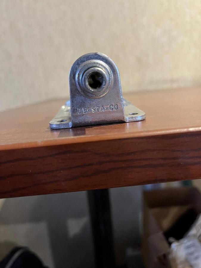 Destaco 605 Straight Line Action Clamp P/N: 56050