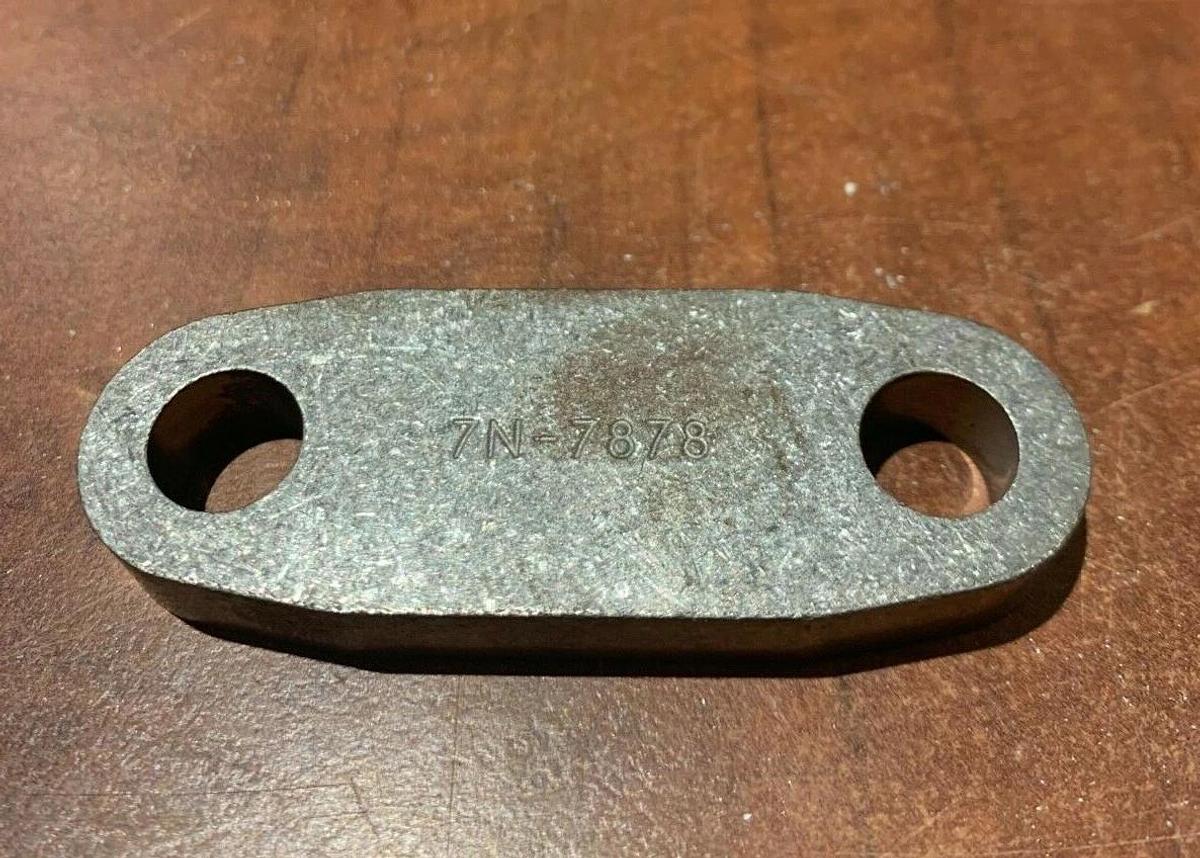 Used New CAT Caterpillar 2 Bolt Flange Cover | P/N: 7N-7878