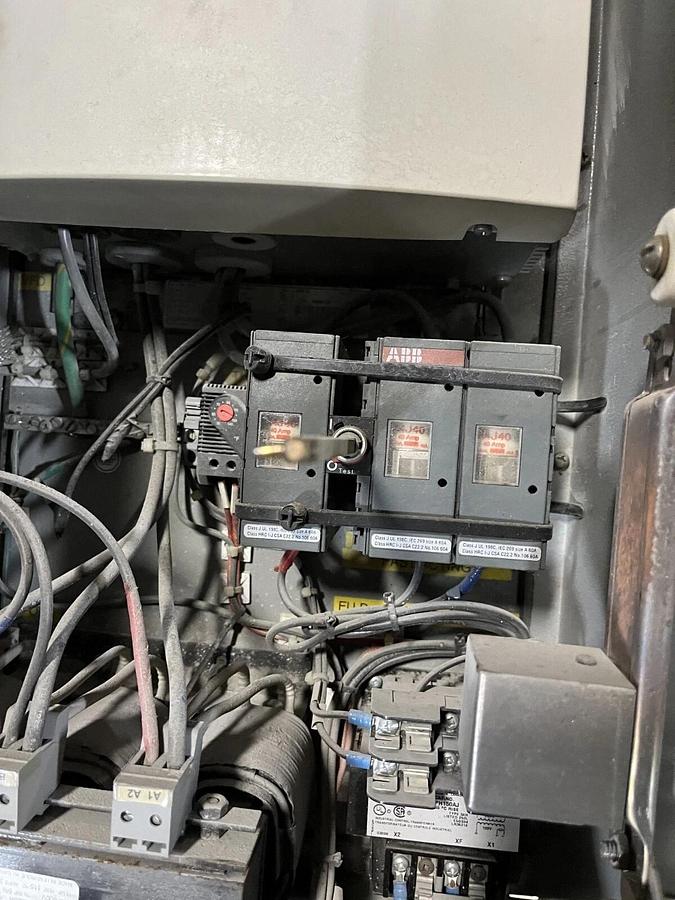 Used Used ABB ACS600 30HP 600V 3PH 60HZ Drive and Enclosure - S/N: DR-01804305