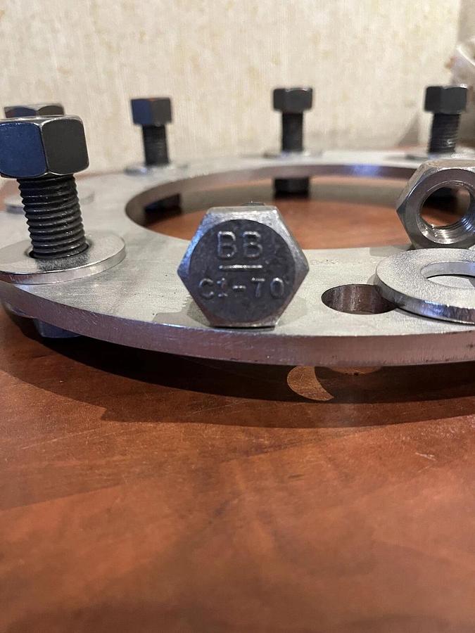 New Cummins Exhaust Plate Kit - Contains Plate, 8 Bolts, 8 Nuts & 16 Washers