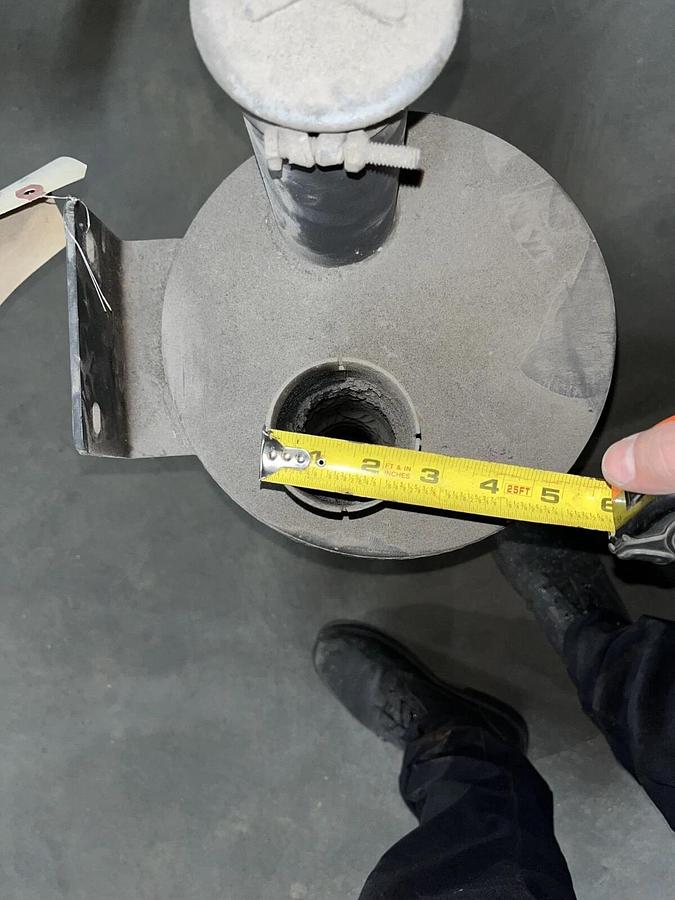 Used Used Magnum Exhaust Muffler from MMG35FHD - P/N: 24332