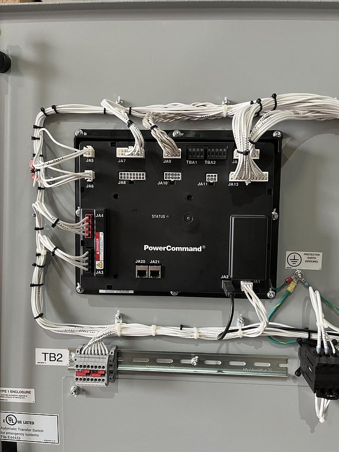 New 1200 Amp 480VAC Cummins CXRE8 Spec. A Automatic Transfer Switch - S/N: K23M293080