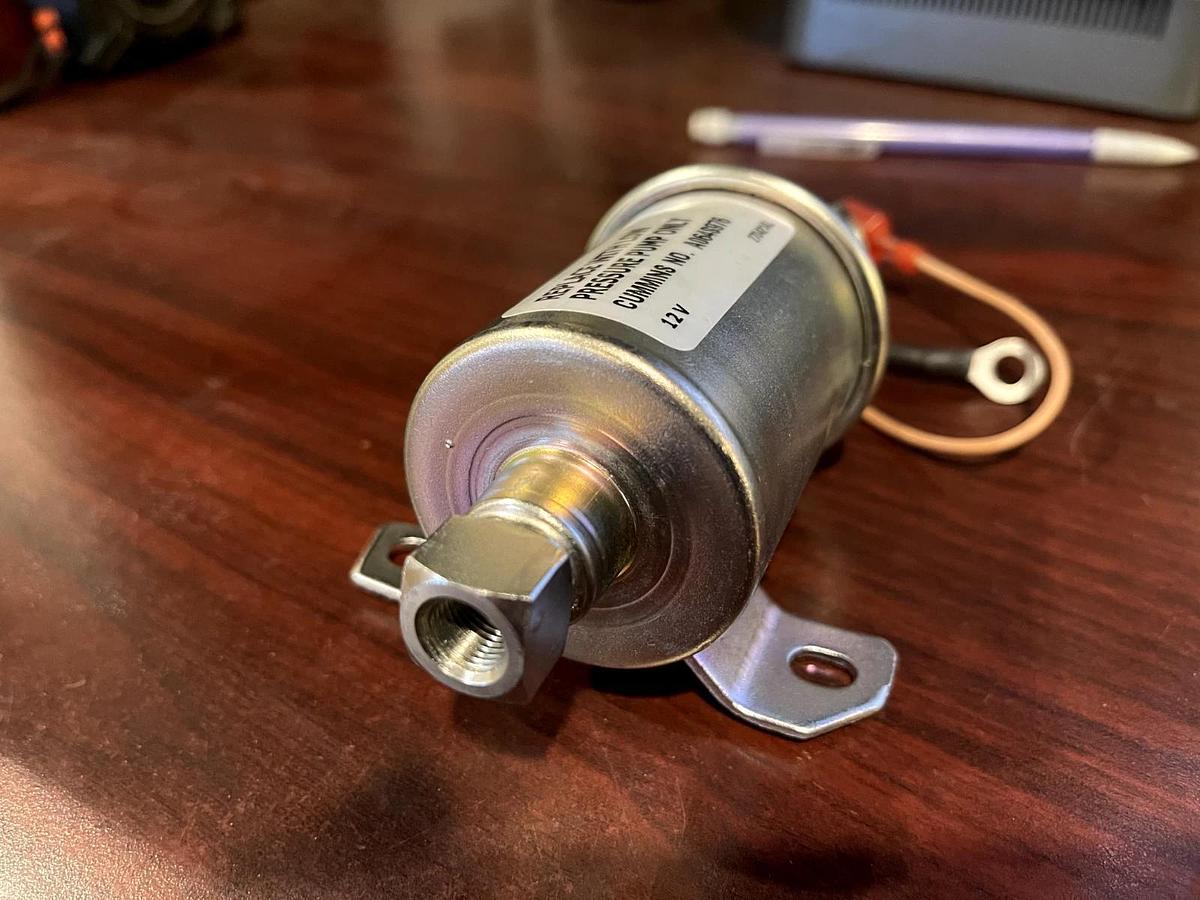 Used Cummins 12v Fuel Pump (A064S976)