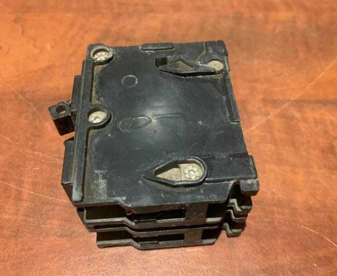 Used (2 Pack) 20 Amp Siemens Q220 Circuit Breaker | 2 Pole 120/240V 60Hz