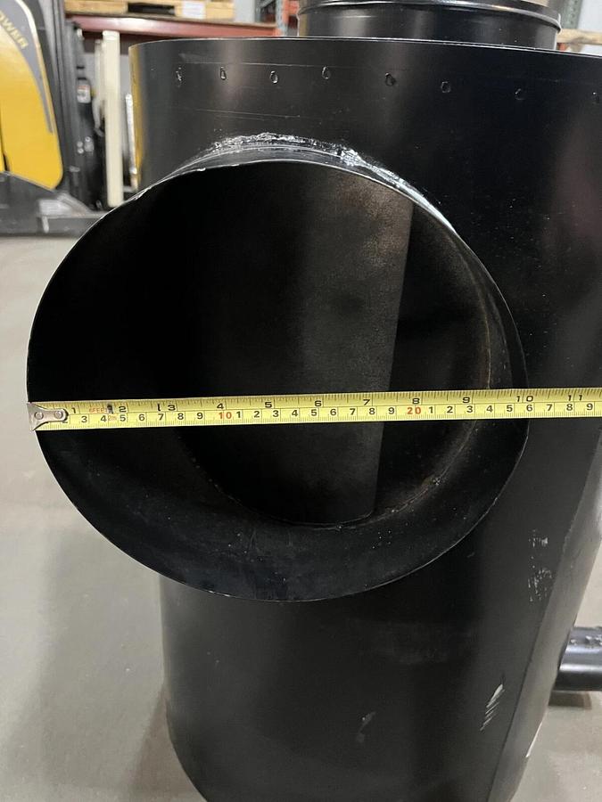 Fleetguard 71872A Air Cleaner Housing for Filter AF25544