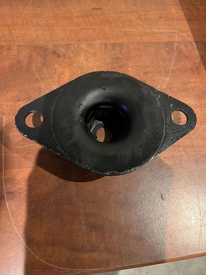 New Onan Vibration Isolator - P/N: 0402-0779-03 / 402-0779-03