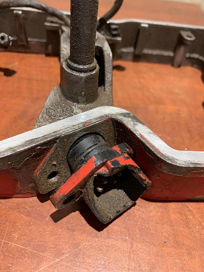 Used Genuine OEM Cummins QSB5 4.5L Rocker Lever Housing | P/N: 4938660