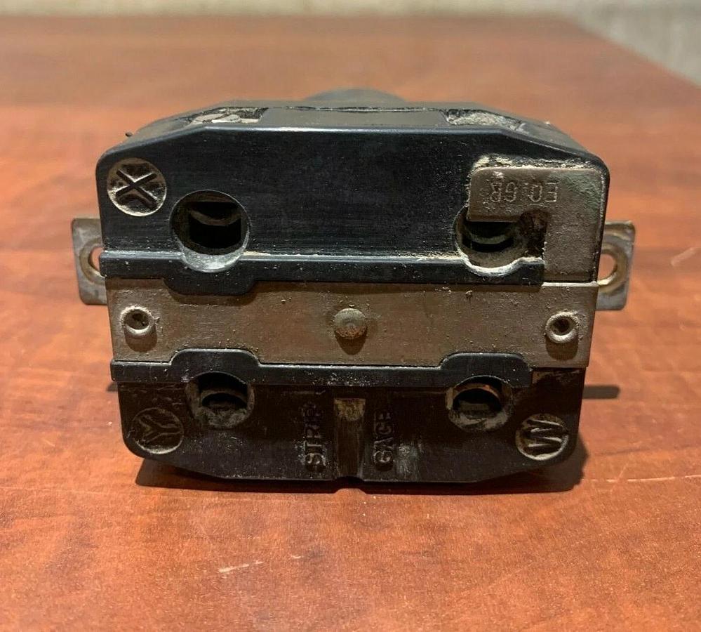 Used Magnum Power Generac Twist Lock Receptacle 240V 50A MMG35FHD | P/N: 18089