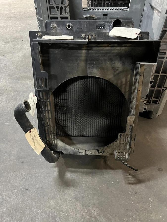 Used Used Magnum Radiator from MMG35FHD with Shroud, Fan Guards & Lower Hose