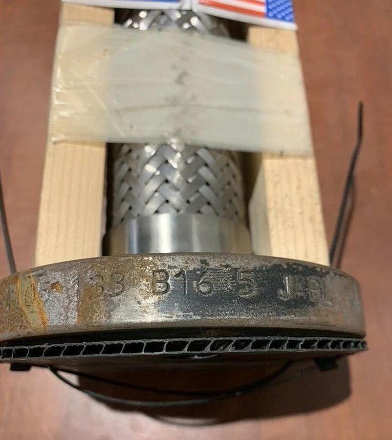 New HM Hose Master 1-1/2" x 12" Fixed X Floating Flange Flex Hose