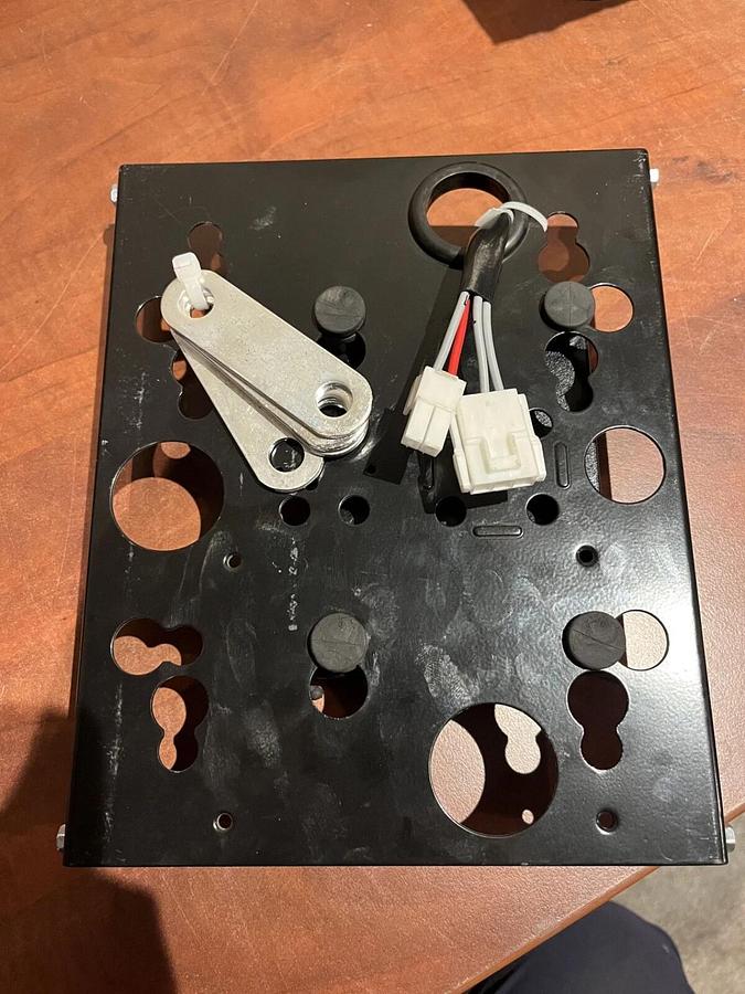 Genuine OEM Cummins Stamford AS440UL Automatic Voltage Regulator