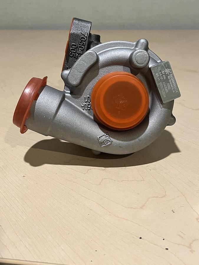 Used New Cummins OEM JQ50G2 CNG Engine Turbocharger - P/N: A042R490