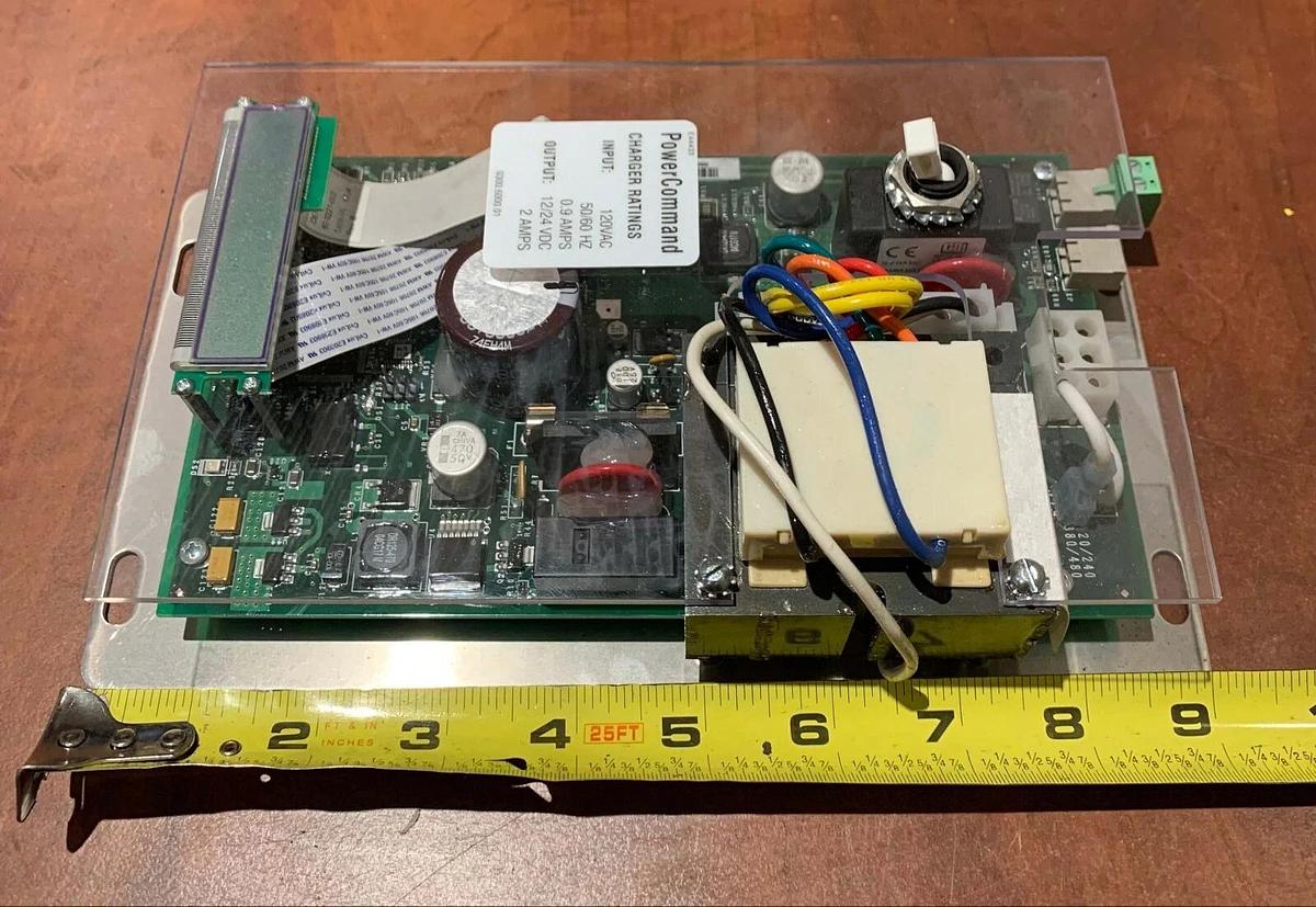 Used New 2 Amp Genuine OEM Cummins Battery Charger 120V | PN 300-6000-01 300-6026-09