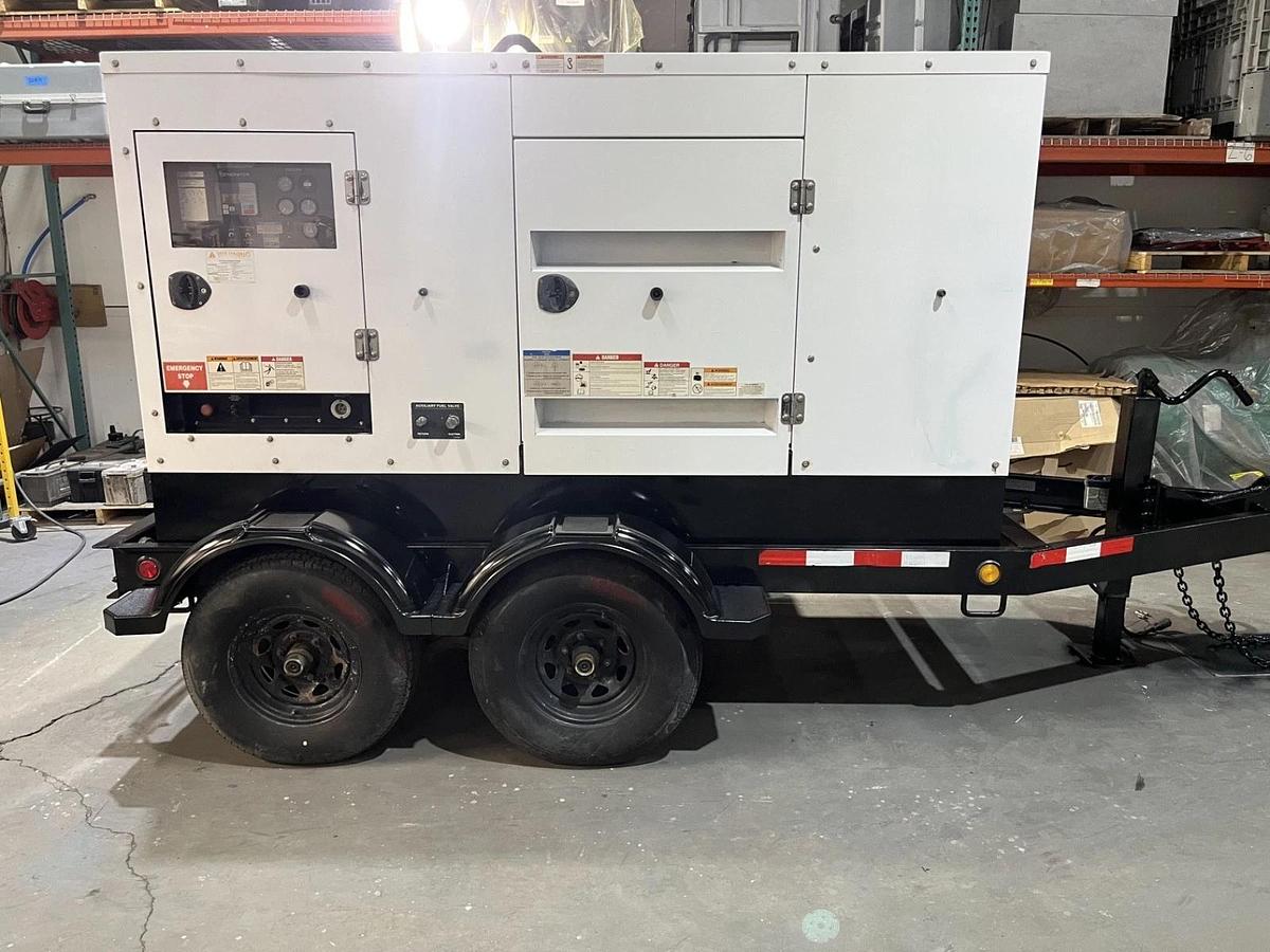 Used 100kw Cummins C100D6R Mobile Diesel Generator - S/N: H150865378 (New GenEnd!)