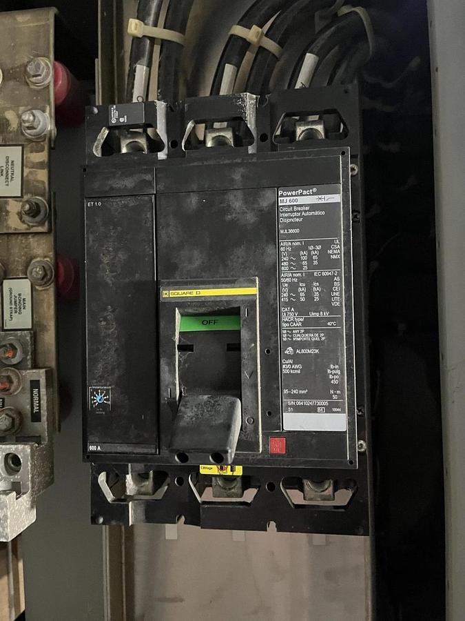 Used New 600 Amp 480V ASCO J07AUSA30600N5XC Automatic Transfer Switch - S/N: 582714WE