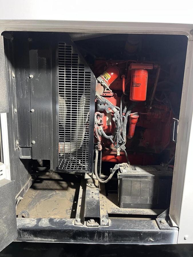 100kw Cummins C100D6R Spec. D Mobile Diesel Generator - S/N: B150798960