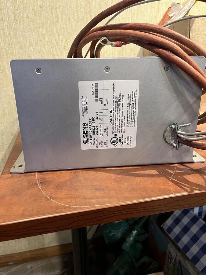 Used Used Sens Engine Start Battery Charger 120/240V 10A NRG22-10-RC - SN: 2673204208