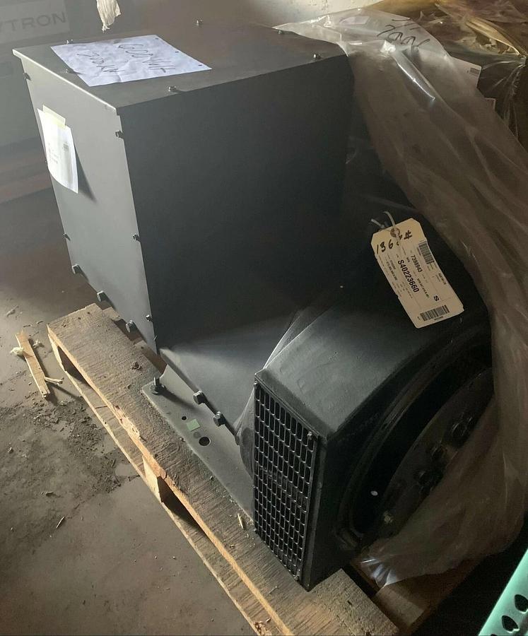 New 204kW Stamford UCI274H1 Alternator P/N: A041N179 | Cummins C150-D6R 480/600V