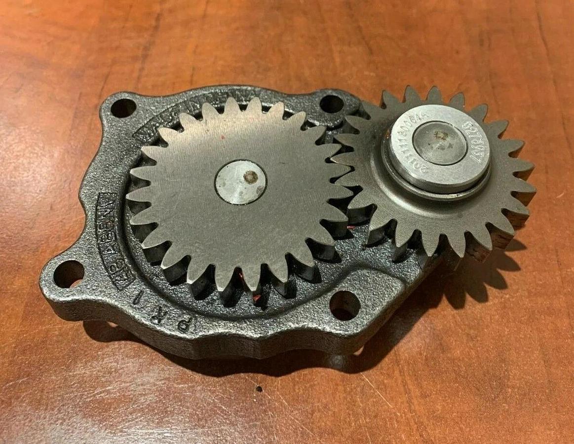 Used Used Genuine OEM Cummins Oil Pump QSB5 4.5L C100D6R | P/N: 5273937