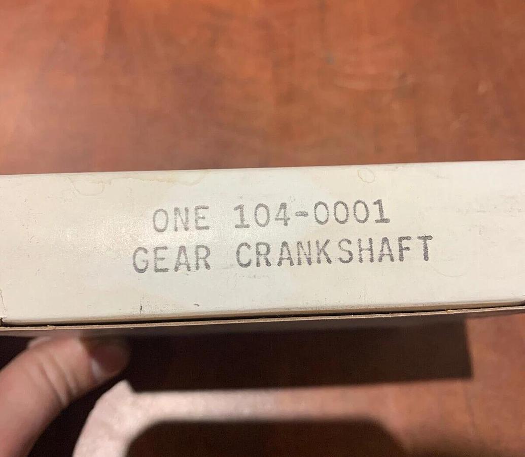 New Genuine OEM Onan Gear Crankshaft | P/N: 104-0001 0104-0001