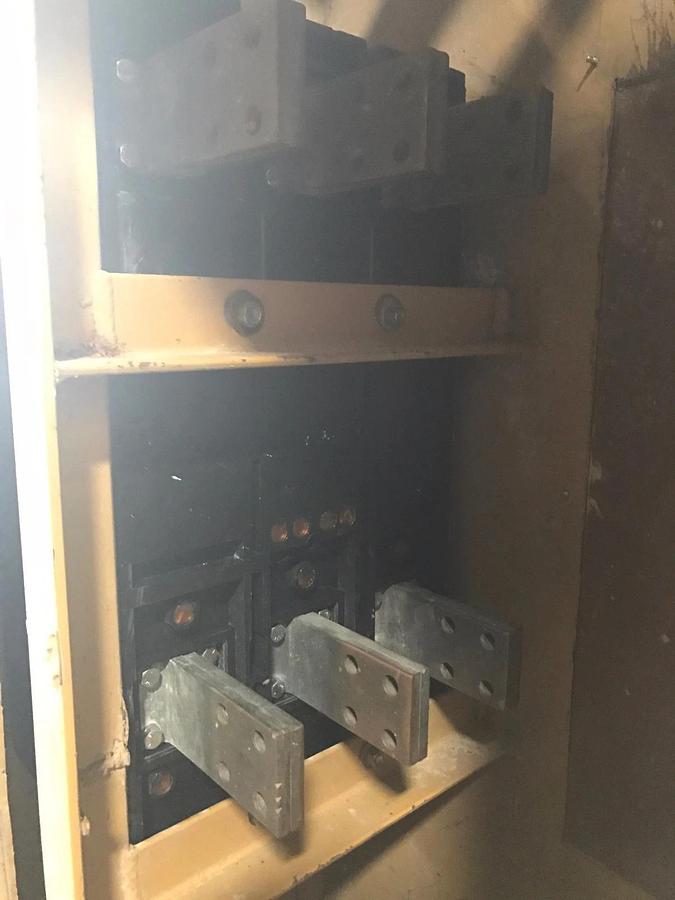 Used Caterpillar Breaker Box w/ 1,000 Amp Westinghouse Breaker 654D254G03