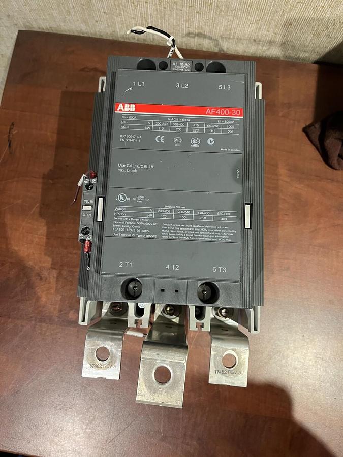 Used ABB AF400-30 Contactor - 550A 600 VAC - For Use with Design E Motor