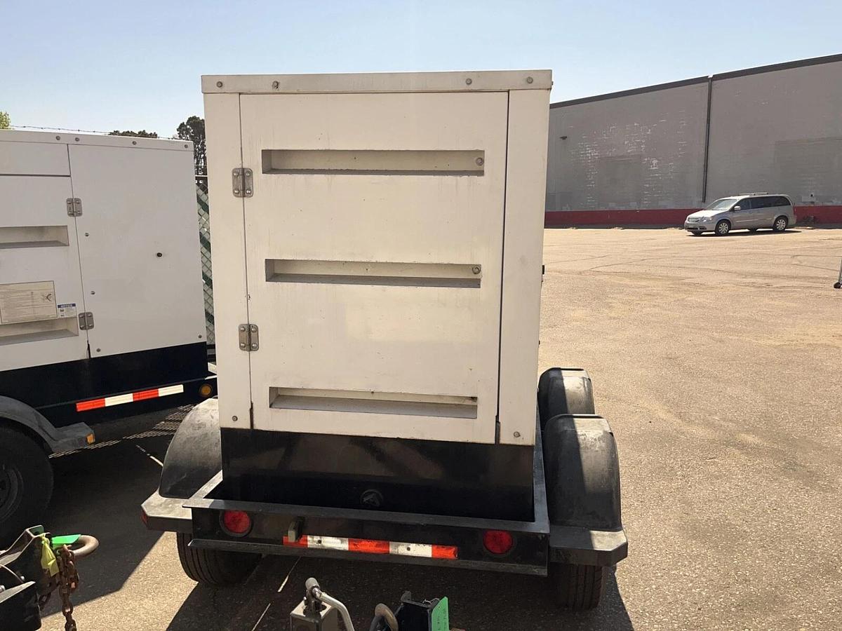 100kW Cummins C100D6R Mobile Diesel Generator - S/N: J140751012 (New Engine!)